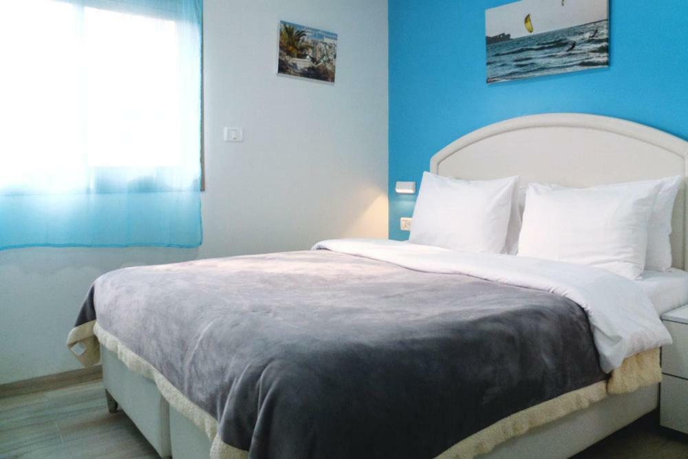 Blue Sky Hotel ไฮฟา ภายนอก รูปภาพ